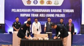 Sebanyak 5.454 lembar uang Rupiah tidak asli dimusnakan di Kantor Perwakilan Bank Indonesia Provinsi Kepri, Kamis (21/5/2026). Foto: Istimewa