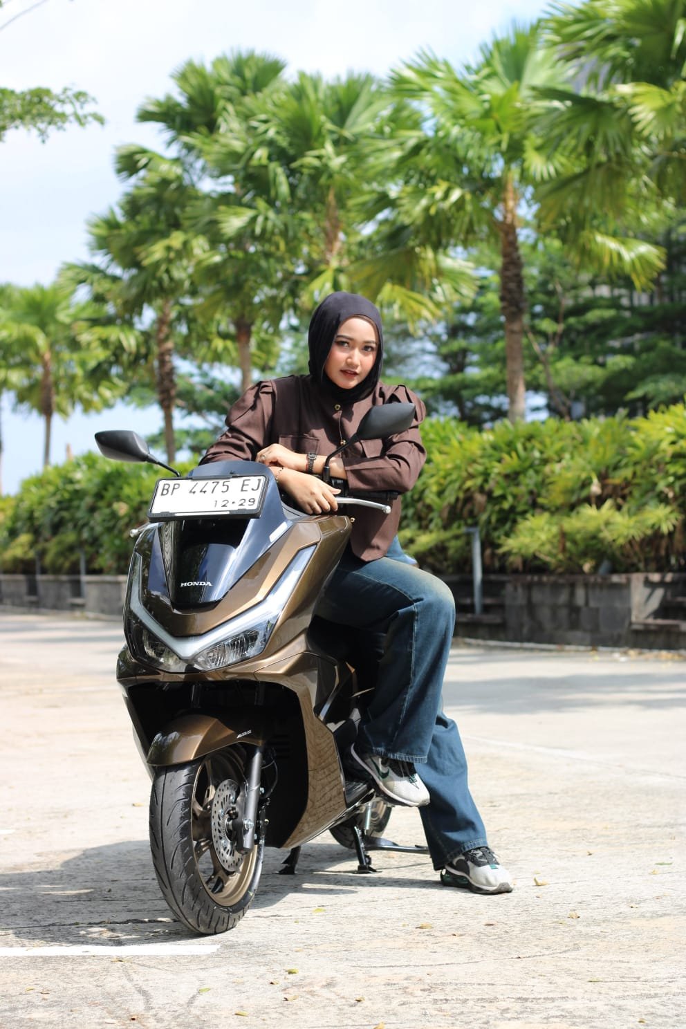 Honda PCX160 hadir sebagai big skutik premium dengan desain elegan.. Foto: Istimewa