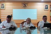 Direktur Jenderal Guru dan Tenaga Kependidikan (GTK) Kemendikdasmen, Nunuk Suryani (tengah) dalam Taklimat Media di Kantor Kemendikdasmen, Jakarta, Senin (11/5/2026) (Foto: Istimewa)

