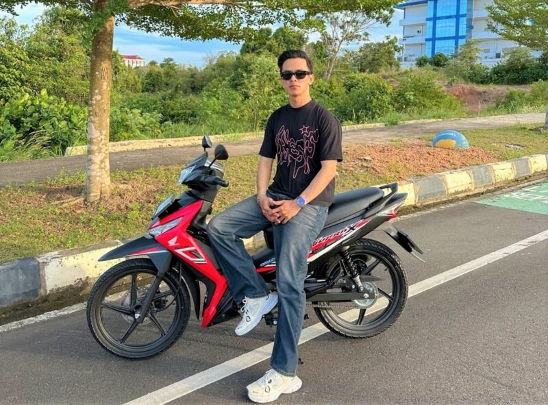 Honda Supra X 125 tetap menjadi pilihan kendaraan harian masyarakat Kepulauan Riau, khususnya anak muda. Foto: Istimewa