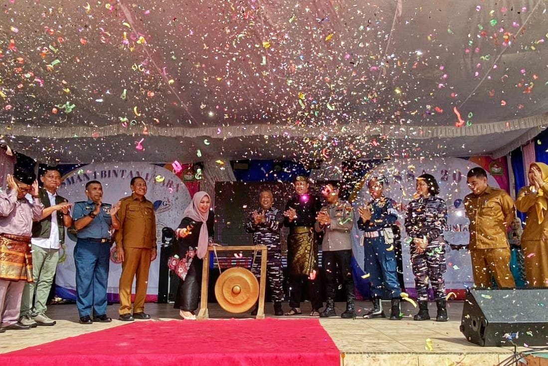 Gawainya Anak Smansa (GASSA) 2026 di Gedung Nasional Community Center Tanjung Uban, Kabupaten Bintan, dibuka, Senin (18/5/2026). Foto: Istimewa