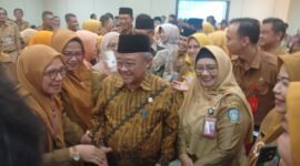 Menteri Pendidikan Dasar dan Menengah (Mendikdasmen) Abdul Mu'ti, saat kunjungan kerja di sekolah di Batam, Sealasa (12/5/2026). Foto: Istimewa