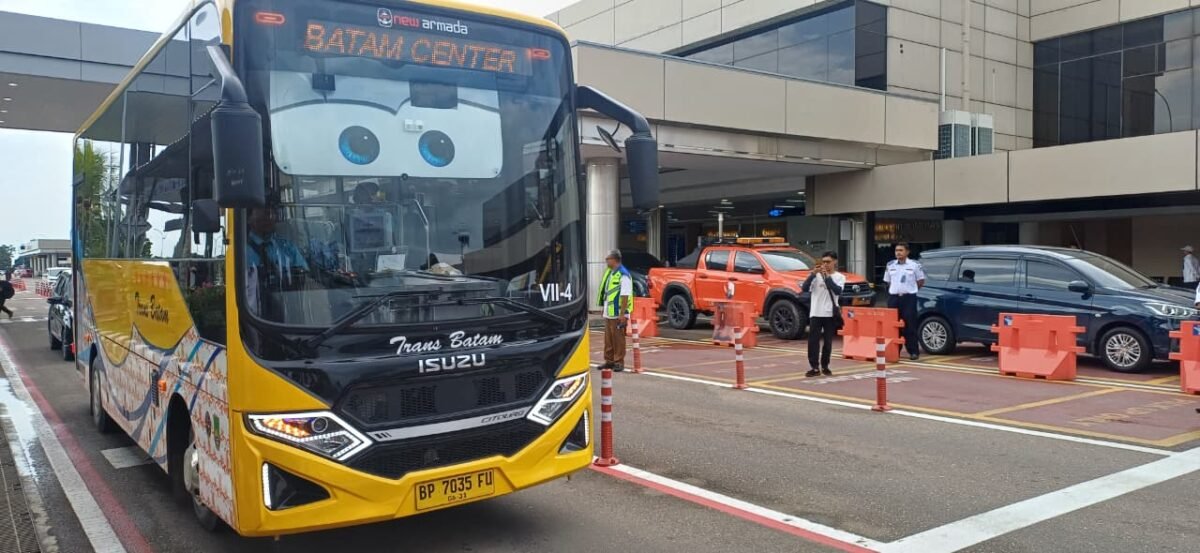 Layanan Bus Trans Batam rute Bandara Internasional Hang Nadim mulai 2 Juli 2026. Foto: Istimewa