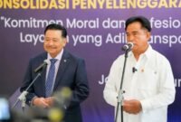 Menteri Koordinator Bidang Hukum, HAM, Imigrasi, dan Pemasyarakatan Yusril Ihza Mahendra (kanan) memberikan keterangan kepada media, di Jakarta, Senin (8/6/2026). ANTARA/HO-Kemenko Kumham Imipas RI