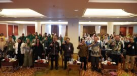 Seminar literasi keuangan yang digelar di Harmoni One Hotel Batam, Kamis (18/6/2026). Foto: Istimewa