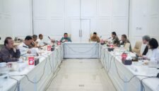 Gubernur Ansar Ahmad didampingi sejumlah Kepala OPD Pemprov Kepri beraudiensi bersama Menteri PPN/Bappenas RI Rachmat Pambudy beserta sejumlah Deputi dan jajaran saat beraudiensi di Kantor Kementrian PPN/Bappenas, Jakarta, Kamis (11/6/2026). Foto: Banhub Kepri