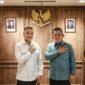 Gubernur Kepri Ansar Ahmad bersama Wamen Kebudayaan RI Giring Ganesha Djumaryo berfoto bersama usai melaksanakan sejumlah pembahasan terkait pengembangan dan rencana pembangunan Museum dan Monumen Tugu Bahasa Pulau Penyengat di Kantor Kementrian Kebudayaan RI, Jakarta, Rabu (10/6/2026). (Banhub Kepri)