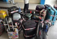 Bea Cukai Batam menindak 274 satuan ballpress (SBP) berisi 2.320 koli pakaian bekas ilegal. Foto: Istimewa