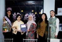 Menteri Komunikasi dan Digital Meutya Hafid saat menerima enam Puteri Indonesia 2026 pada Kamis, 4 Jini 2026 menegaskan bahwa isu perlindungan anak di ruang digital telah menjadi perhatian dunia dan semakin relevan dibawa ke berbagai forum internasional. Foto: Dok Kemkomdigi/Tim Dunia Meutya