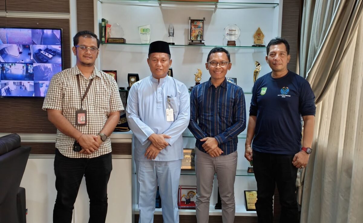 Sekretaris Daerah (Sekda) Kota Batam, Firmansyah, menyambut baik pembukaan rute antara Batam dan Pangkalan Pinang. Foto: Humas Diskominfo Batam