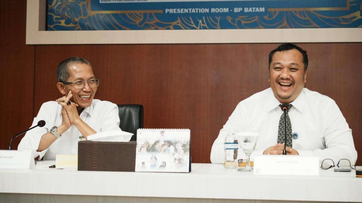 BP Batam dan UMRAH lakukan penandatanganan Nota Kesepahaman (Memorandum of Understanding/MoU) yang berlangsung di Marketing Centre BP Batam, Selasa (23/6/2026). Foto Humas BP Batam