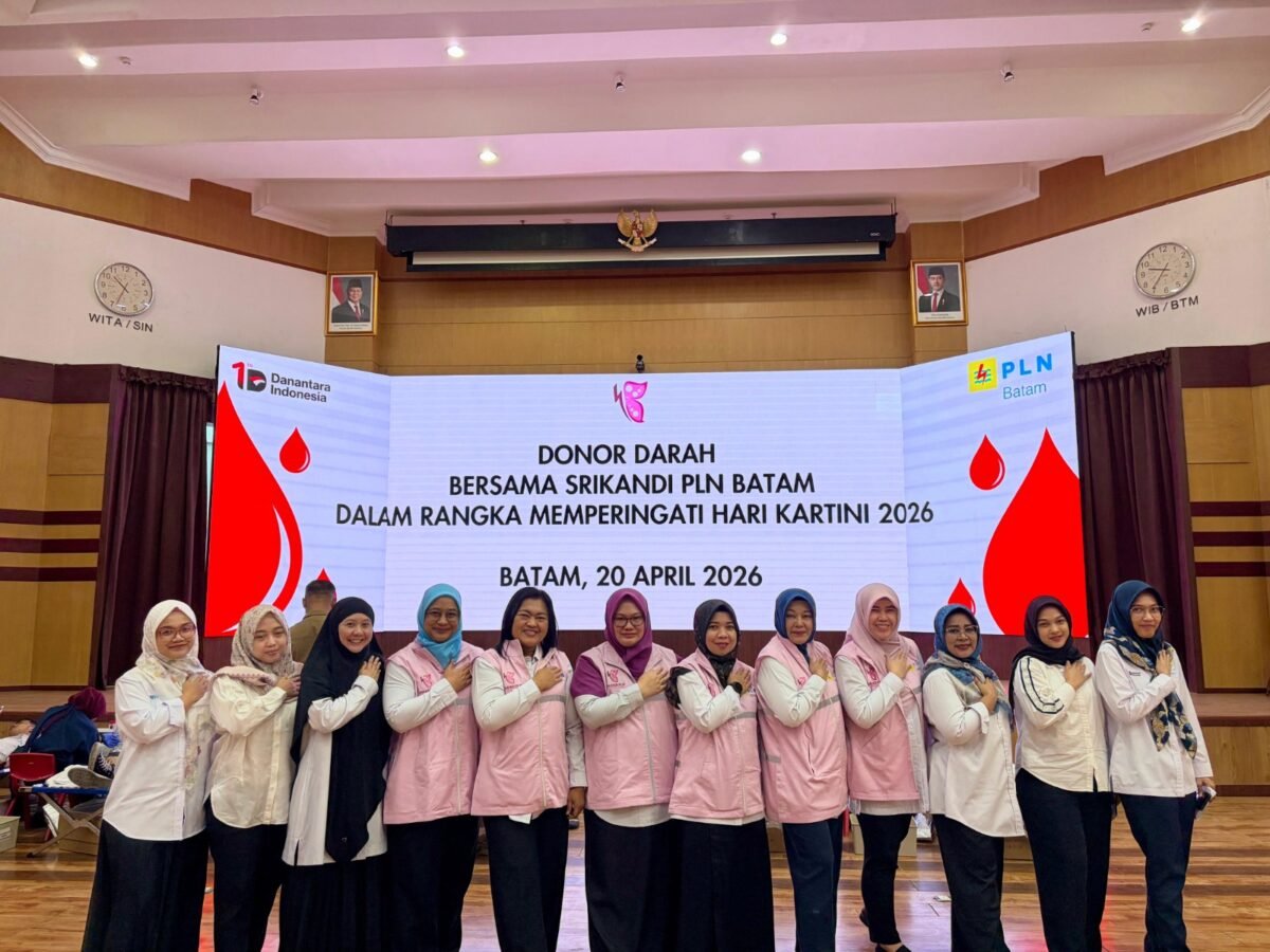 Srikandi PLN Batam mengawali rangkaian peringatan Hari Kartini dengan menggelar donor darah pada Senin (20/4/2026). Foto: Istimewa