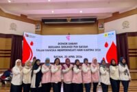 Srikandi PLN Batam mengawali rangkaian peringatan Hari Kartini dengan menggelar donor darah pada Senin (20/4/2026). Foto: Istimewa