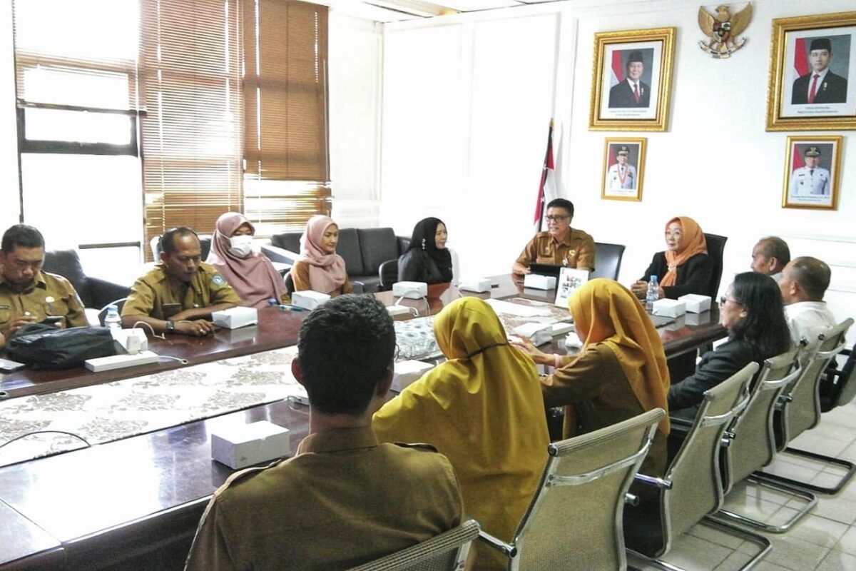 Pembukaan Program Magang DIGI-GO Internship di ruang Collaboration Dinas Komunikasi dan Informatika Provinsi Kepri, Dompak, Selasa (8/6/2026). Foto: Diskominfo Kepri