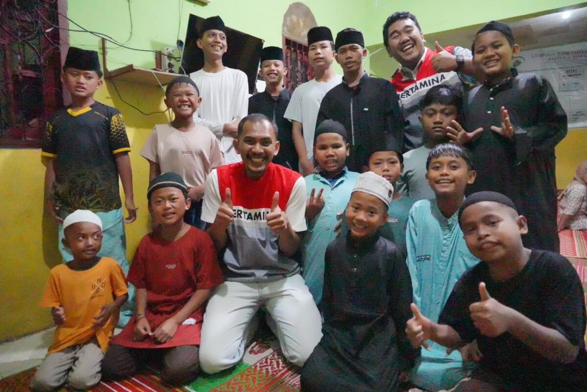 PT Pertamina Patra Niaga Regional Sumatera Bagian Utara (Sumbagut) menyalurkan santunan melalui Program Pertamina Berkah di lima provinsi, Jumat (19/6/2026). Foto: Istimewa