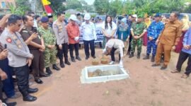 Peletakan batu pertama SMKN 13 Kota Batam di Tanjung Buntung, Kecamatana Bengkong, Senin (13/7/2026). Foto: Istimewa