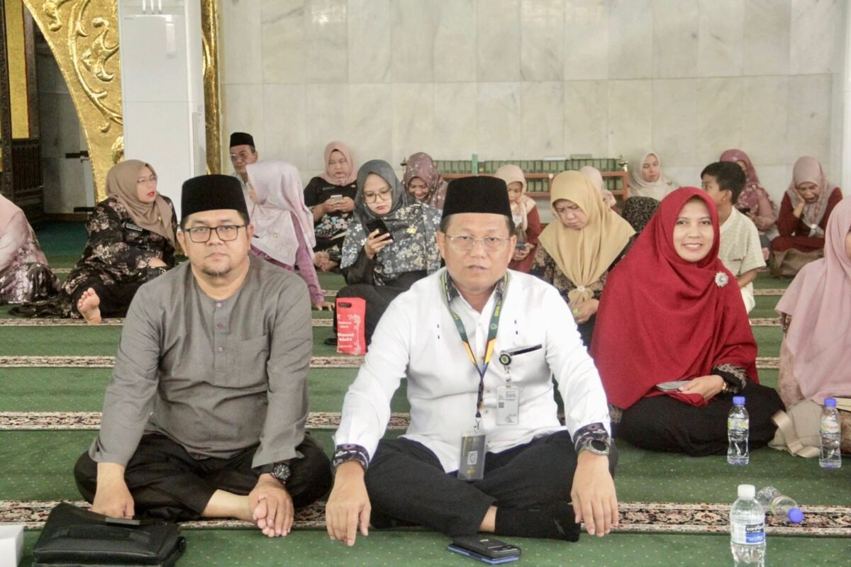 Ketua LPTQ sekaligus Sekda Kota Batam, Firmansyah, menyaksikan penampilan peserta Kafilah Batam di MTQ XII Kepri, Selasa (7/7/2026). Foto: Humas Diskominfo Batam