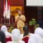 ekda Batam, Firmansyah, memberikan pengarahan saat membuka Latsar CPNS Golongan II dan Golongan III Gelombang II Tahun 2026 bagi peserta dari Pemko Batam dan Pemkab Lingga di Bapelkes Batam, Senin (13/7/2026). Foto: Humas Diskominfo Batam