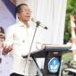 Wali Kota Batam, Amsakar Achmad, menyampaikan sambutan saat peletakan batu pertama pembangunan SMKN 13 Batam di Bengkong, Senin (13/7/2026). Foto: Humas Diskominfo Batam