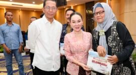 Silaturahmi dengan Ketua RT, RW, LPM, serta tokoh masyarakat se-Kecamatan Lubukbaja di Hotel AP Premier, Batuampar, Senin (13/7/2026) malam. Foto: Humas Diskominfo Batam
