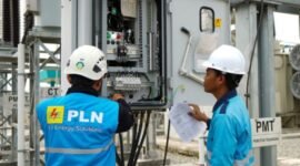 PT PLN Batam meminta masyarakat tidak membuka, memasuki, atau mengutak-atik gardu listrik di ruang publik. Foto: Istimewa