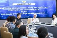 Menteri Komunikasi dan Digital Meutya Hafid Meutya dalam audiensi bersama Badan Perfilman Indonesia menggarisbawahi bahwa PP TUNAS tidak hanya berfungsi untuk melindungi anak-anak, tetapi juga dapat mendukung berbagai macam industri, termasuk industri penyiaran. Foto: Humas Kemkomdigi