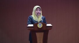 Sekdaprov Kepri Misni menyampaikan jawaban Pemerintah Provinsi Kepri terhadap Pandangan Fraksi DPRD terhadap Ranperda Pengelolaan Barang Milik Daerah di DPRD Kepri, Selasa (21/7/2026). (Humas Sekwan Kepri)