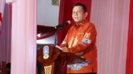Gubernur Kepri Ansar Ahmad menyampaikan sambutan pada Malam Ramah Tamah dan Hiburan Peringatan HUT ke-81 RI di Gedung Daerah, Tanjungpinang, Senin (17/8/2026) malam. Gubernur Ansar mengajak seluruh warga Kepri untuk menjaga kerukunan.Foto:  Diskominfo Kepri