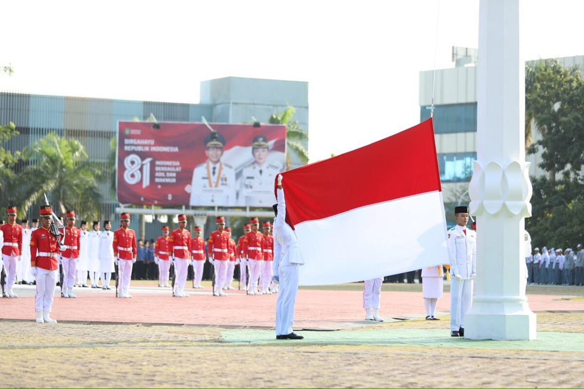 Upacara HUT ke-81 RI di Dataran Engku Putri, Batamcentre, Senin (17/8/2026). Foto: humas Diskominfo Batam