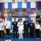 Wali Kota Batam, Amsakar Achmad, foto bersama dengan penerima remisi di Aula Lapas Kelas IIA Batam, Senin (17/8/2026).. Foto: Humas Diskominfo Batam