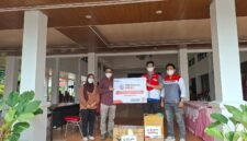Pertamina Patra Niaga Regional Sumbagut menyalurkan bantuan tersebut melalui BPBD Kota Padang pada Sabtu (12/9/2026). Foto: Istimewa