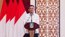 Gubernur Kepri Ansar Ahmad memberikan kata sambutan dalam kegiatan Sinergi Arah Kebijakan Kementerian Kesehatan dengan Pembangunan Kesehatan dan Upaya Percepatan Pelaksanaan Program Prioritas, Cek Kesehatan Gratis di Provinsi Kepulauan Riau, di Balairung Wan Seri Beni, Kantor Gubernur Kepri, Dompak, Jumat (11/9/2026). (Enji/DISKOMINFO KEPRI)