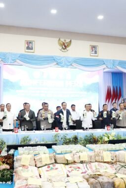 Aparat Ungkap 800 Kg Ketamine HCl di Kapal MV Fuchangxing I