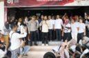 Wali Kota Batam, Amsakar Achmad, menemui pekerja di depan Kantor Wali Kota Batam, Rabu (16/9/2026). Foto: Humas Diskominfo Batam
