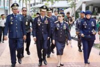Wali Kota Batam, Amsakar Achmad, bersama Wakil Wali Kota Batam, Li Claudia Chandra, menghadiri Upacara Peringatan Harhubnas Tingkat Kota Batam 2026 di Dataran Engku Putri, Batam Centre, Senin (21/9/2026). Foto: Humas Diskominfo Batam