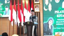 Wali Kota Batam, Amsakar Achmad, membuka Pelatihan Guru Al-Qur’an Kota Batam Tahun 2026 di Kantor Wali Kota Batam, Sabtu (26/9/2026). Foto: Humas Diskominfo Batam