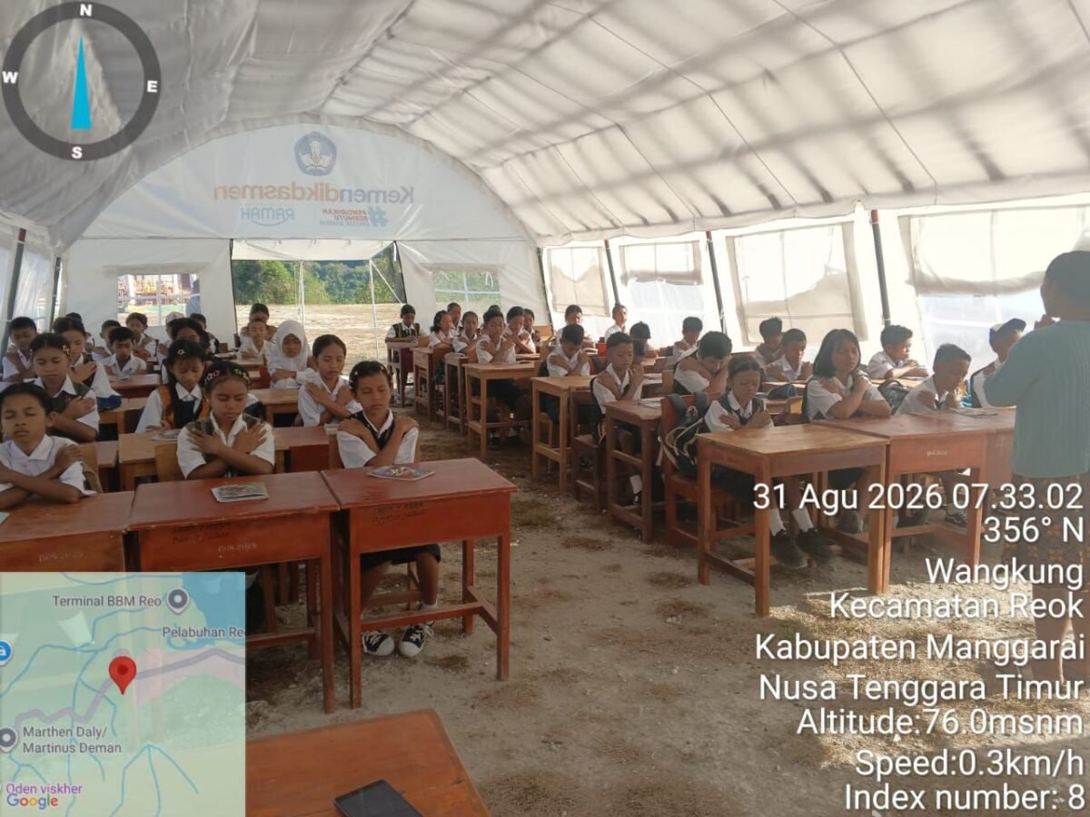 Sebanyak 1.931 satuan pendidikan dengan 171.476 murid kini kembali melaksanakan pembelajaran, meski sebagian masih berlangsung di ruang belajar darurat dan melalui Pembelajaran Jarak Jauh (PJJ) (Foto: Dok Kemendikdasmen
