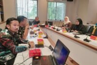 Kepala Dinas Kependudukan dan Pencatatan Sipil (Disdukcapil) Kota Batam, Adisthy, memaparkan program DATIN BATAM, Senin (21/09/2026). Foto: Istimewa