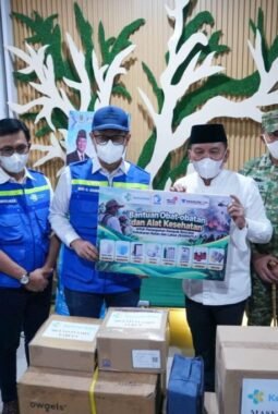 Kemenkes Salurkan 137 Ribu Masker N95 untuk Warga Terdampak Karhutla