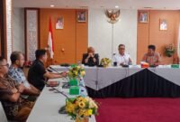 Wakil Gubernur Kepri, Nyanyang Haris Pratamura memimpin rapat koordinasi bersama PT PGN Area Batam di Ruang Rapat Graha Kepri, Batam, Rabu (21/10/2026). (Imam/DISKOMINFO KEPRI)