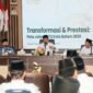 Ketua LPTQ Batam, Firmansyah, memimpin Musker LPTQ Kota Batam 2026 di Kantor Wali Kota Batam, Sabtu (24/10/2026). HUMAS DISKOMINFO BATAM / ADE RAHMATULLAH