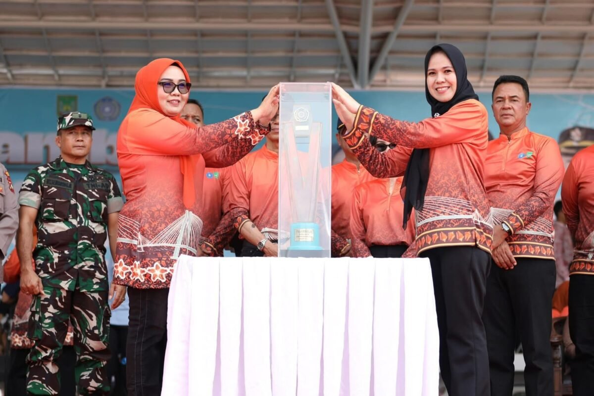 Ketua TP-PKK Batam, Erlita Amsakar, saat menghadiri Jambore PKK tahun lalu. Dok HUMAS DISKOMINFO BATAM