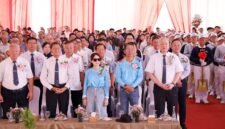 Wali Kota Batam, Amsakar Achmad, bersama Wakil Wali Kota Batam, Li Claudia Chandra, meletakkan batu pertama pembangunan Tzu Chi School Batam di Lubuk Baja, Sabtu (31/10/2026). Foto: Humas Diskominfo Batam
