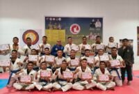 Shihan Rozi Juhendra (GI Biru) sekaligus Ketua Umum Pengurus Provinsi Jujitsu Kepri 