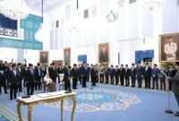 Presiden Prabowo Subianto resmi menangkat 26 anggota Dewan Pertimbangan Presiden (Wantimpres) Republik Indonesia pada Jumat (2/10/2026), di Istana Negara, Jakarta. (Foto: BPMI Setpres/Kris)